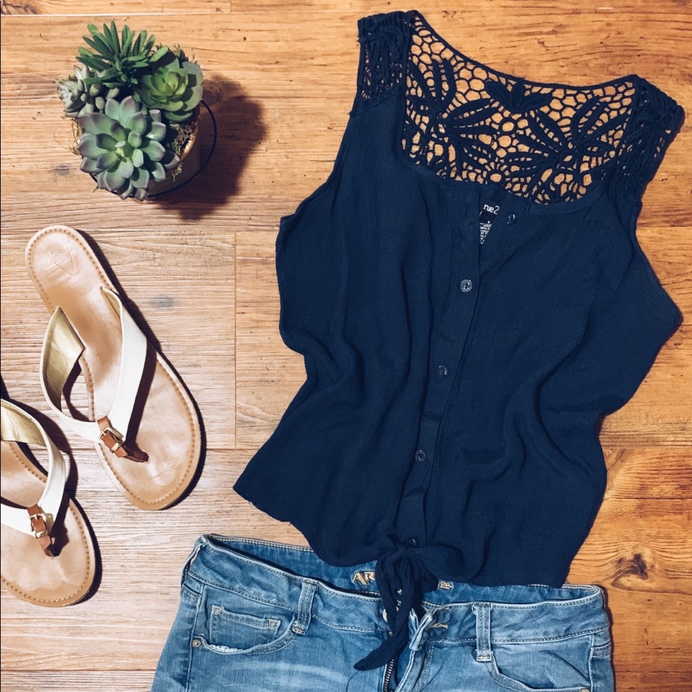 Rue 21 Small Tie-Front Navy Tank